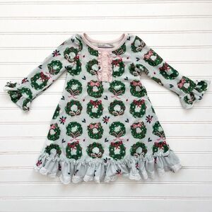 SWEET HONEY VGUC Christmas Wreath Ruffle Loungewear Nightgown